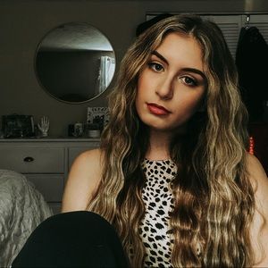 Meet your Posher, Kiley